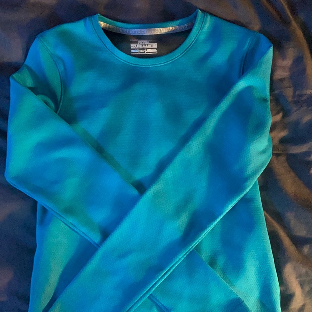 Under armour undershirt/cold gear